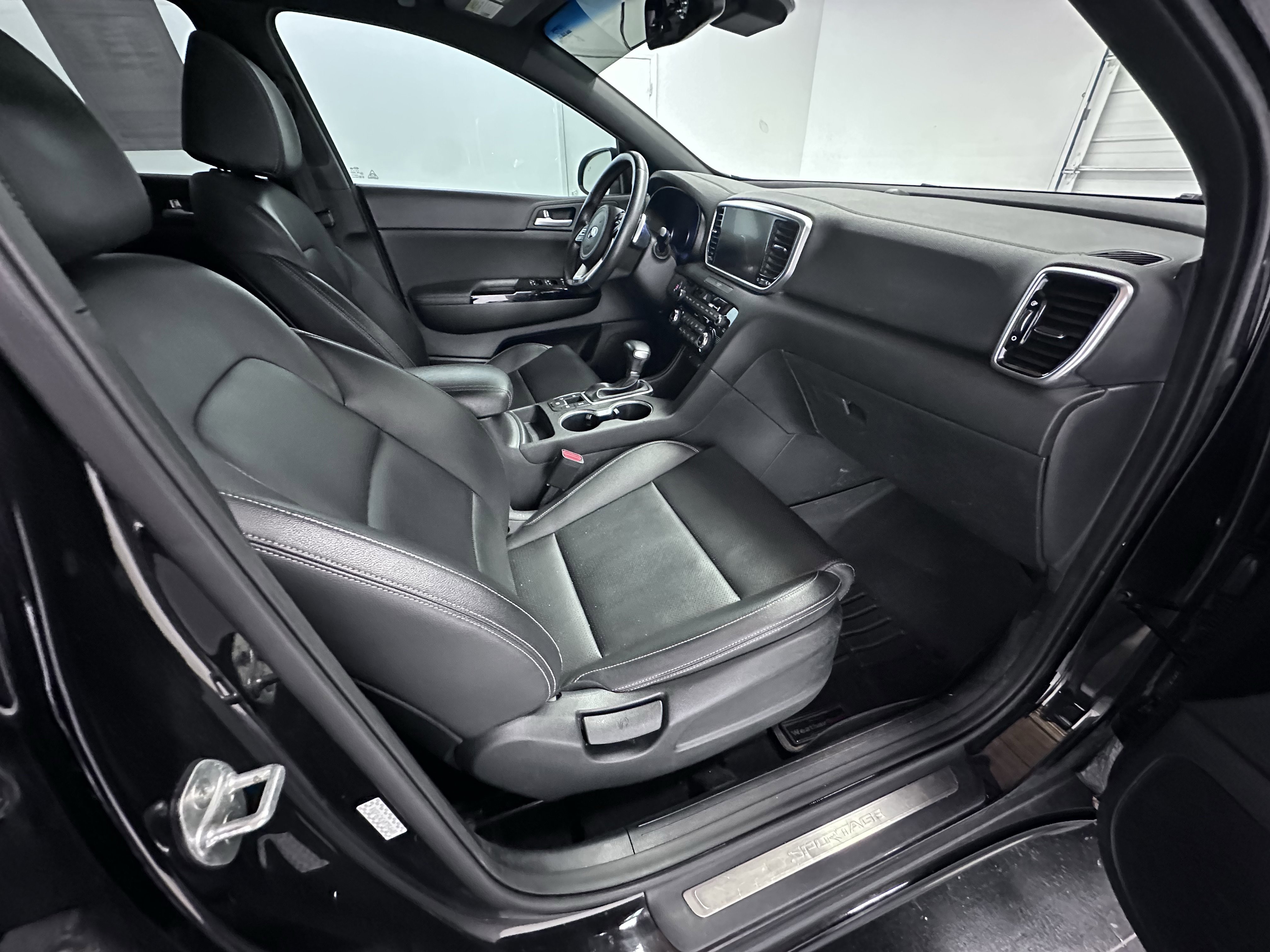 Used 2021 Kia Sportage S w/ S AWD Premium Package image 37