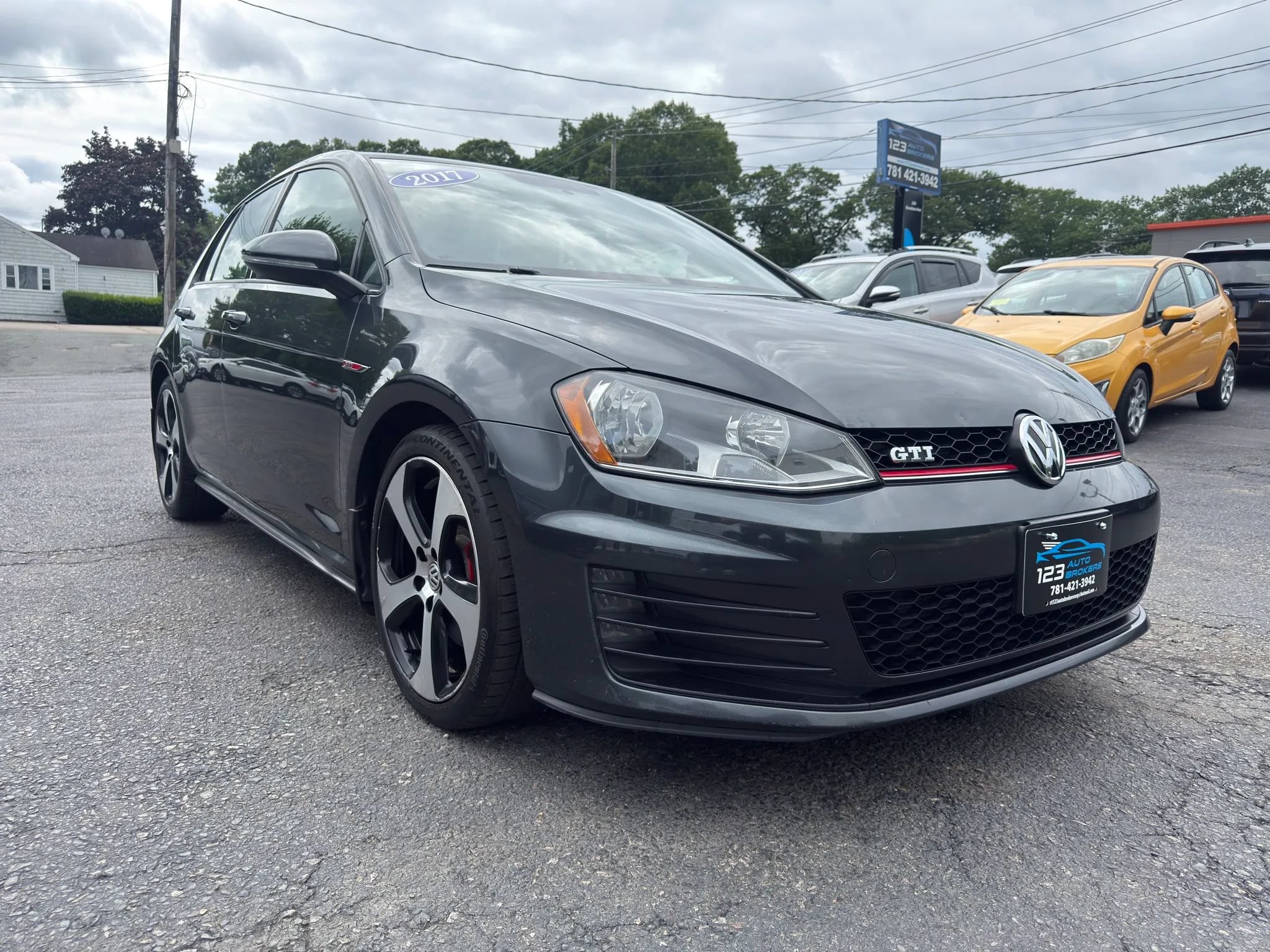 Used 2017 Volkswagen GTI S FWD image 1