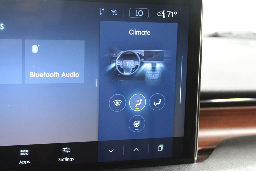 Used 2022 Lincoln Nautilus Reserve w/ Monochromatic Package image 48