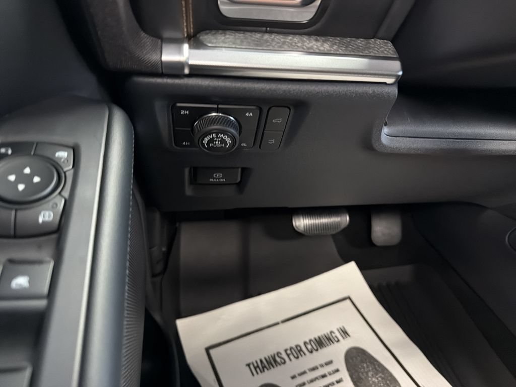 New 2027 Ford Expedition Tremor w/ Driver's Package AWD/4WD image 17