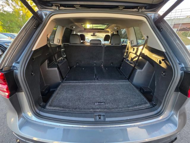 Used 2019 Volkswagen Atlas SEL R-Line AWD/4WD image 46