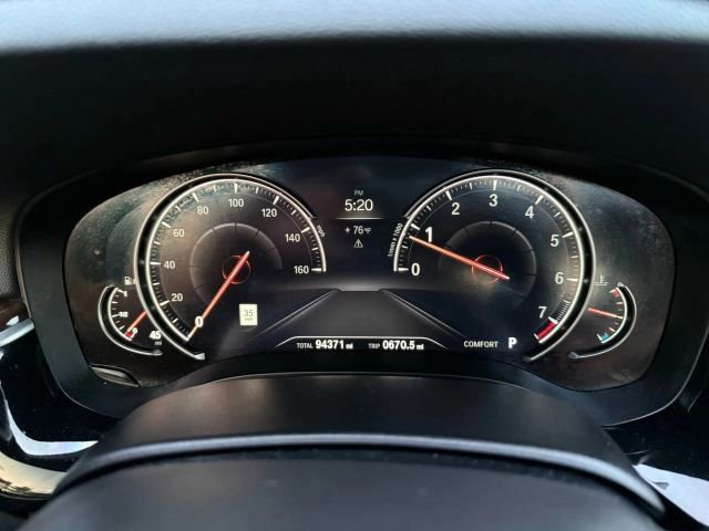 Used 2018 BMW 540i xDrive image 18