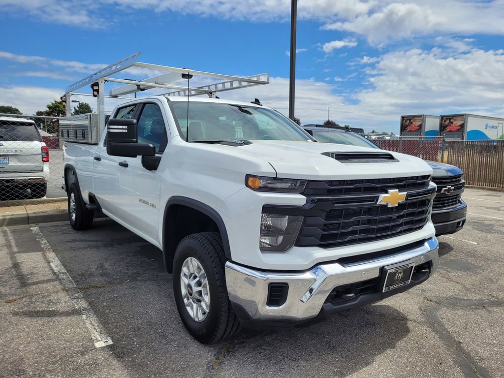 Used 2025 Chevrolet Silverado 2500 W/T w/ WT/CX Safety Package AWD/4WD image 3