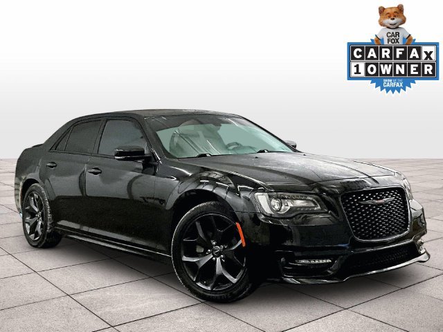 Used 2021 Chrysler 300 S w/ Popular Equipment Group RWD image 2