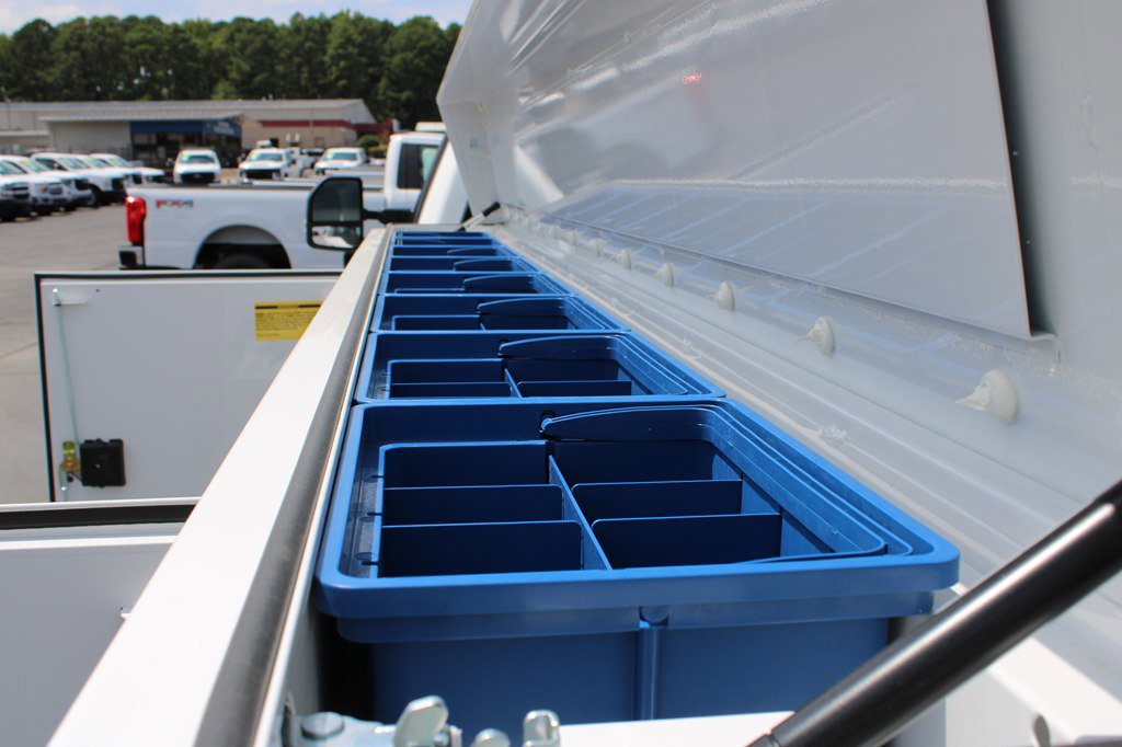 Used 2025 Ford F250 XL image 8