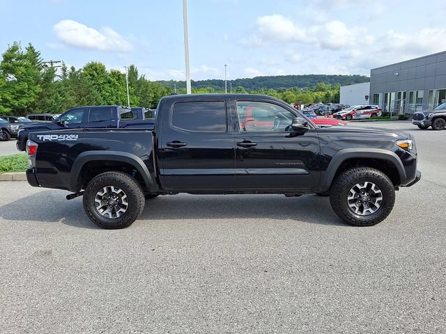 Certified 2022 Toyota Tacoma TRD Off-Road w/ Technology Package AWD/4WD image 7