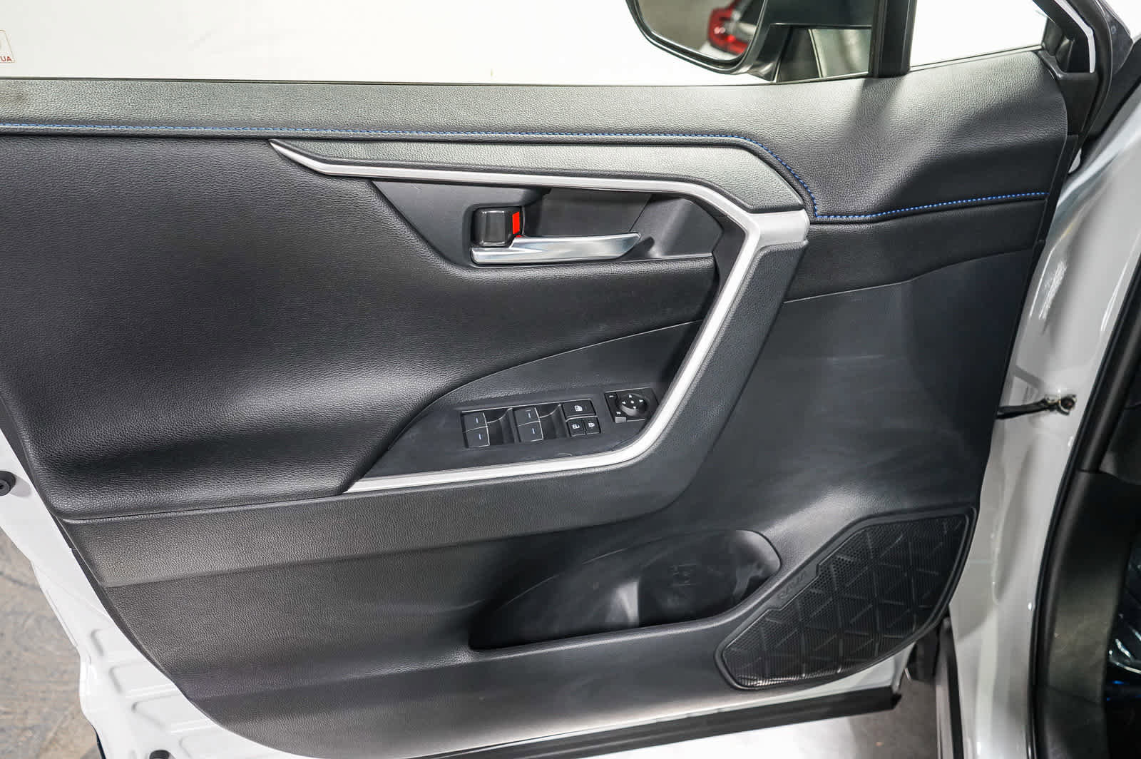 Used 2023 Toyota RAV4 XSE image 25