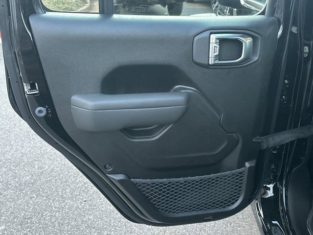 New 2026 Jeep Gladiator Sport image 21