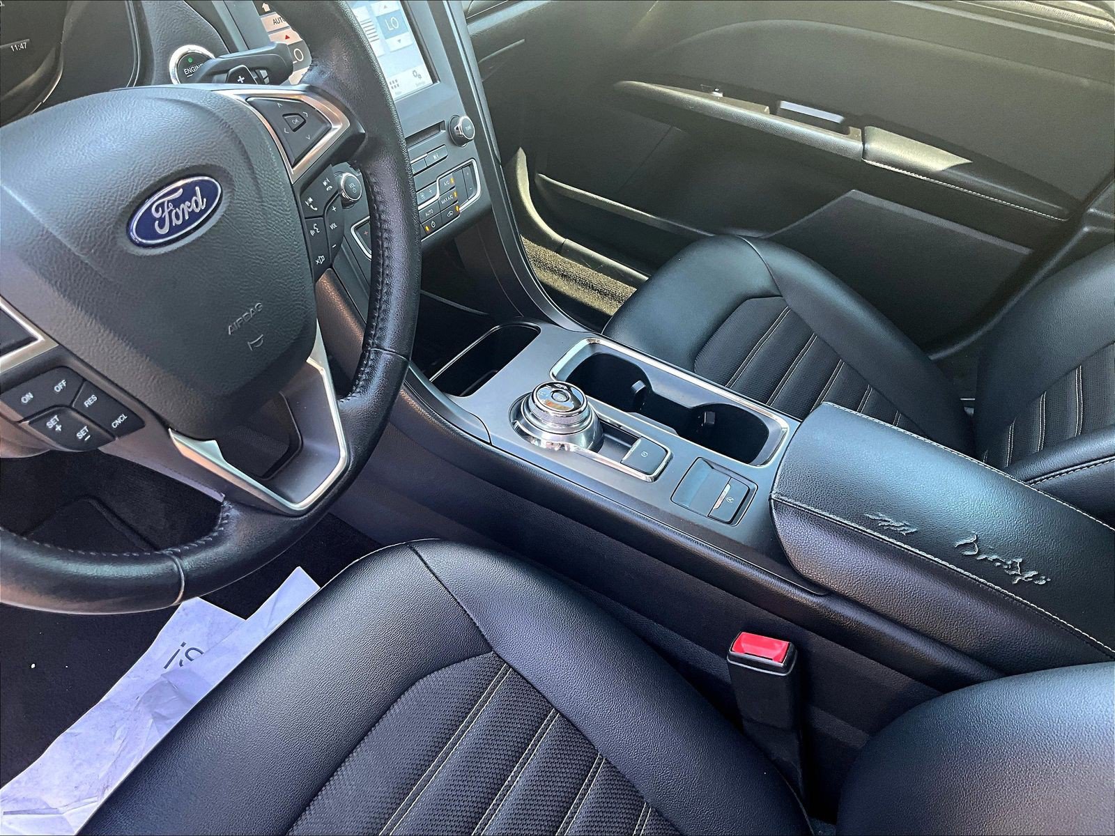 Used 2018 Ford Fusion SE w/ Equipment Group 201A FWD image 18