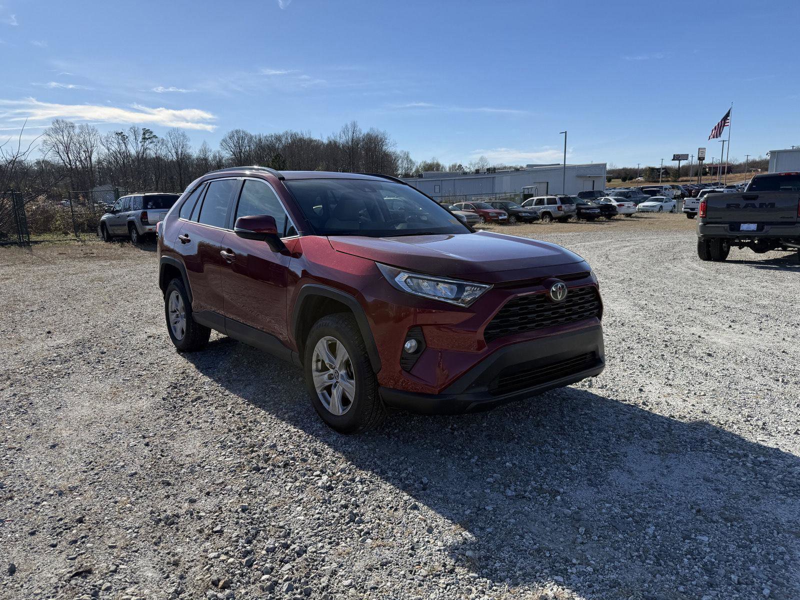 Used 2020 Toyota RAV4 XLE image 7