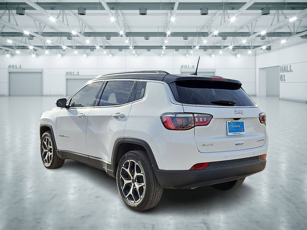 Used 2025 Jeep Compass Limited image 2