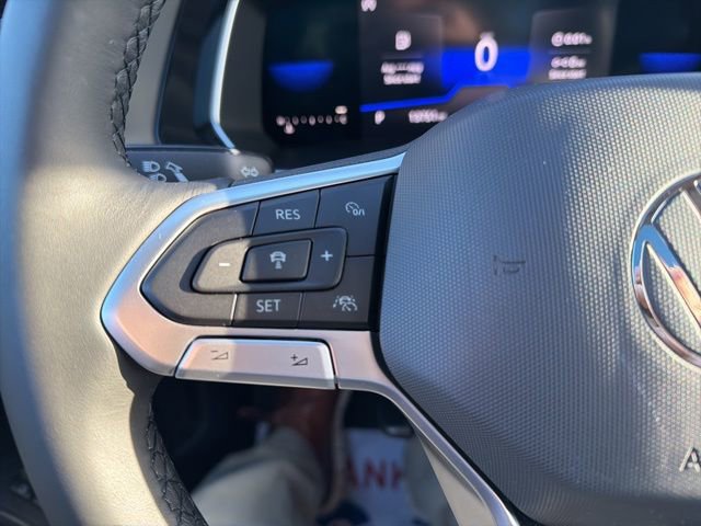 Certified 2022 Volkswagen Jetta SE image 16