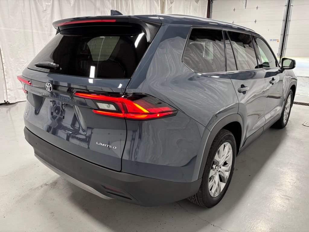 Used 2026 Toyota Grand Highlander AWD image 7