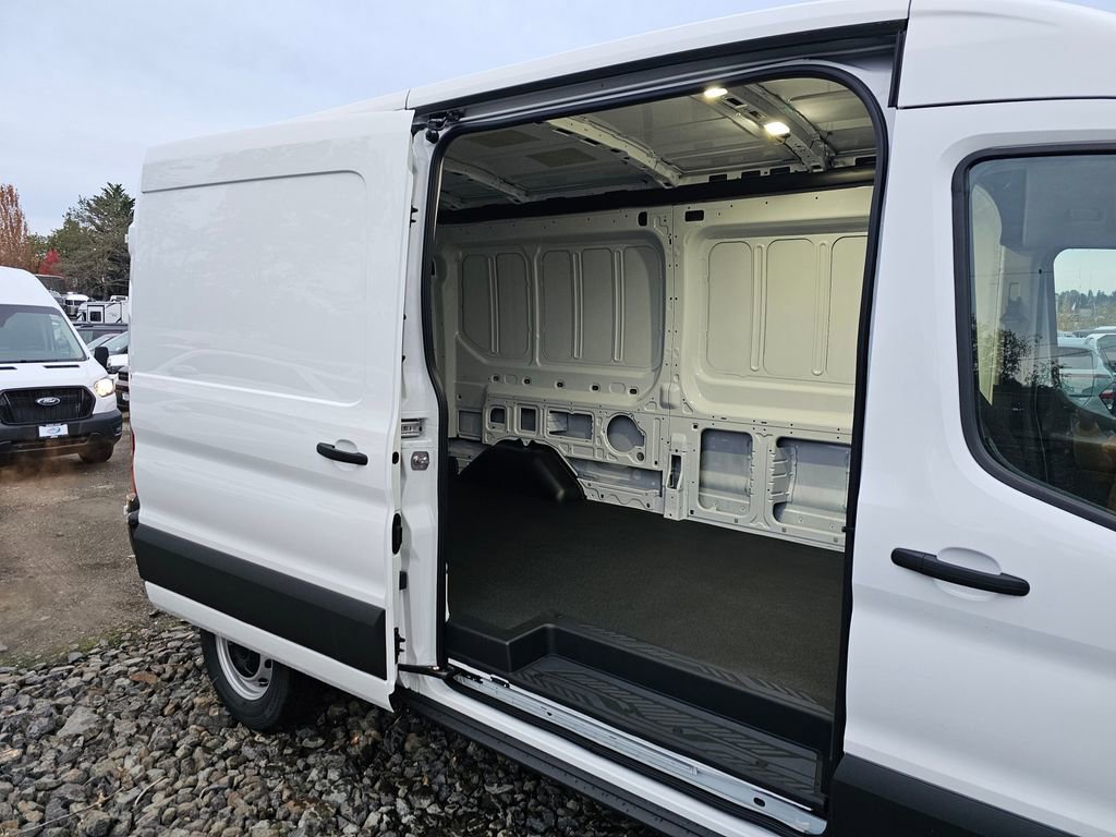New 2025 Ford Transit 250 148 Medium Roof RWD image 12