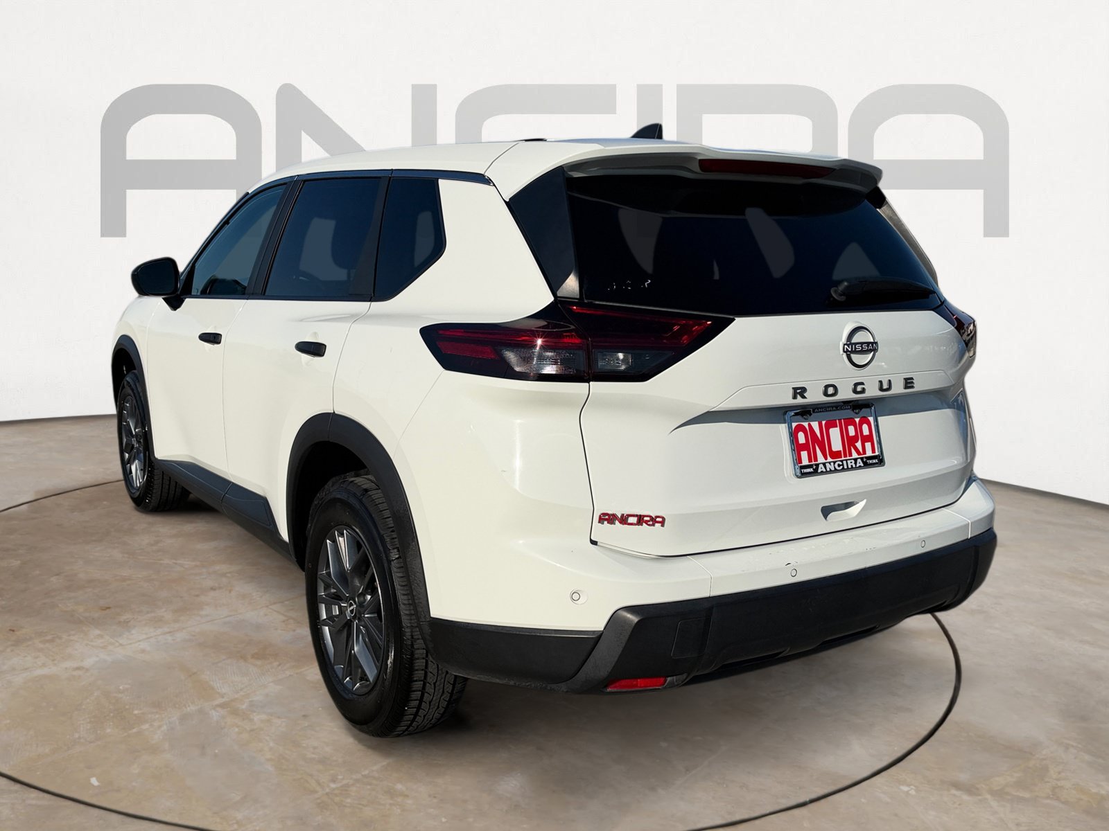 Used 2024 Nissan Rogue S FWD image 8