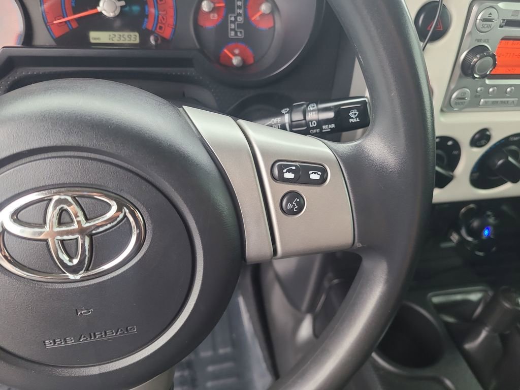 Used 2012 Toyota FJ Cruiser 4WD image 28