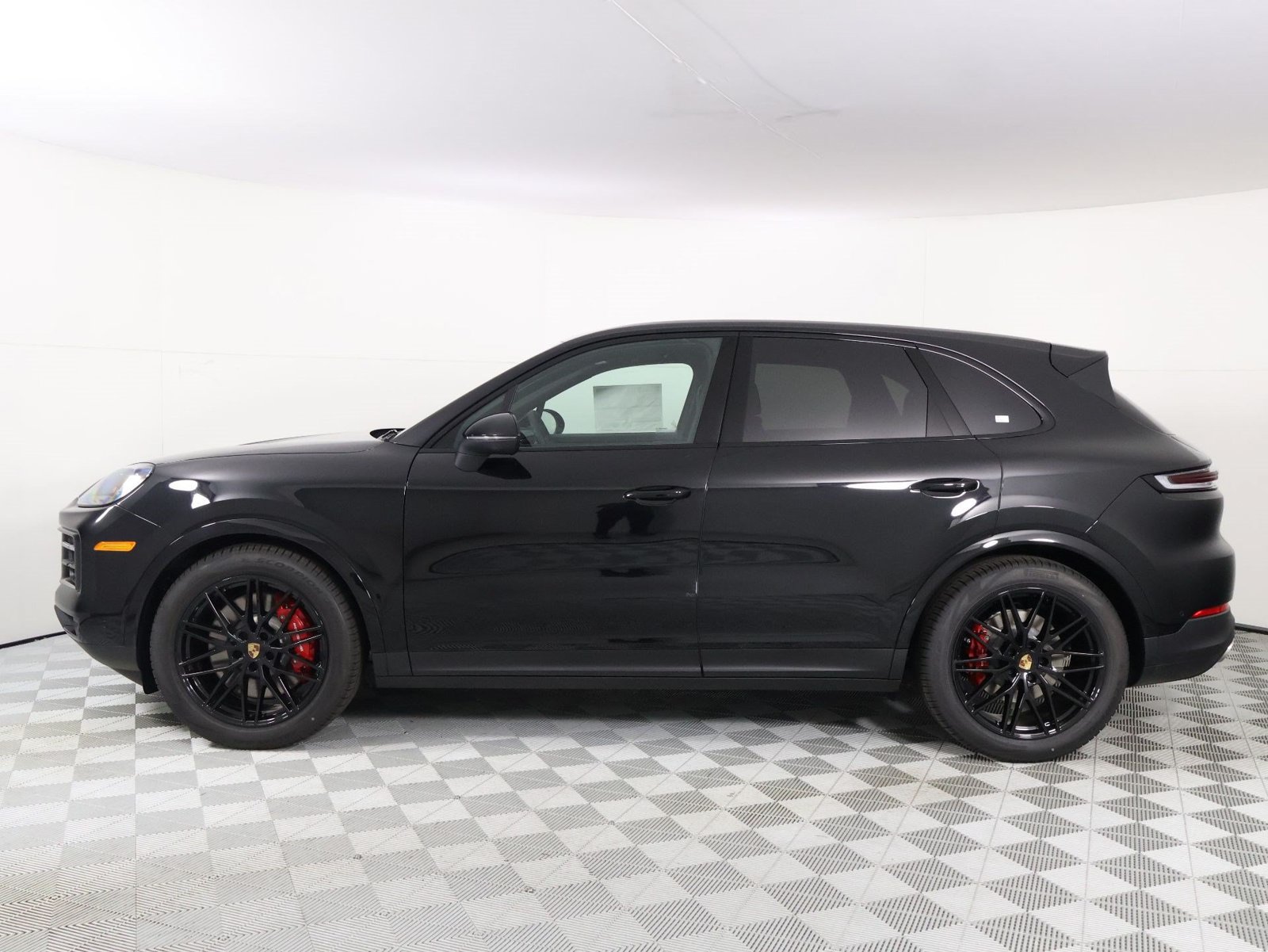 New 2026 Porsche Cayenne S AWD/4WD image 2