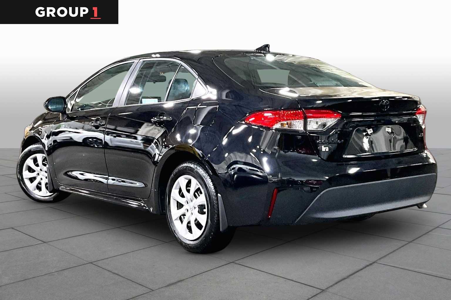 Certified 2025 Toyota Corolla LE FWD image 12