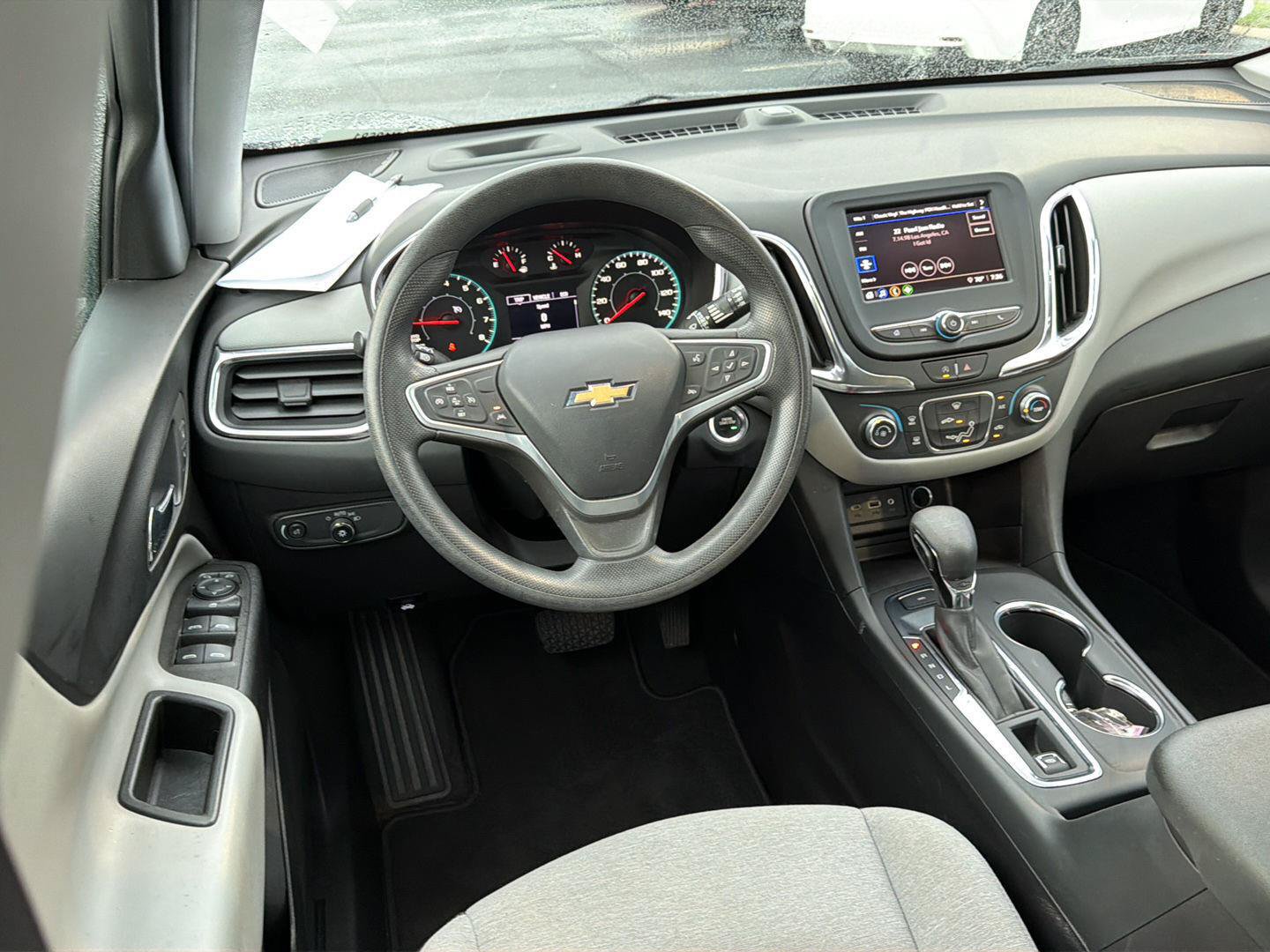 Used 2022 Chevrolet Equinox LS AWD/4WD image 18