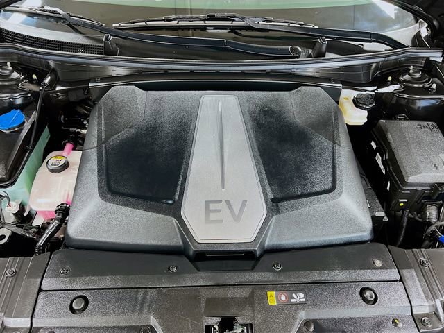 Certified 2024 Kia EV6 Light image 32