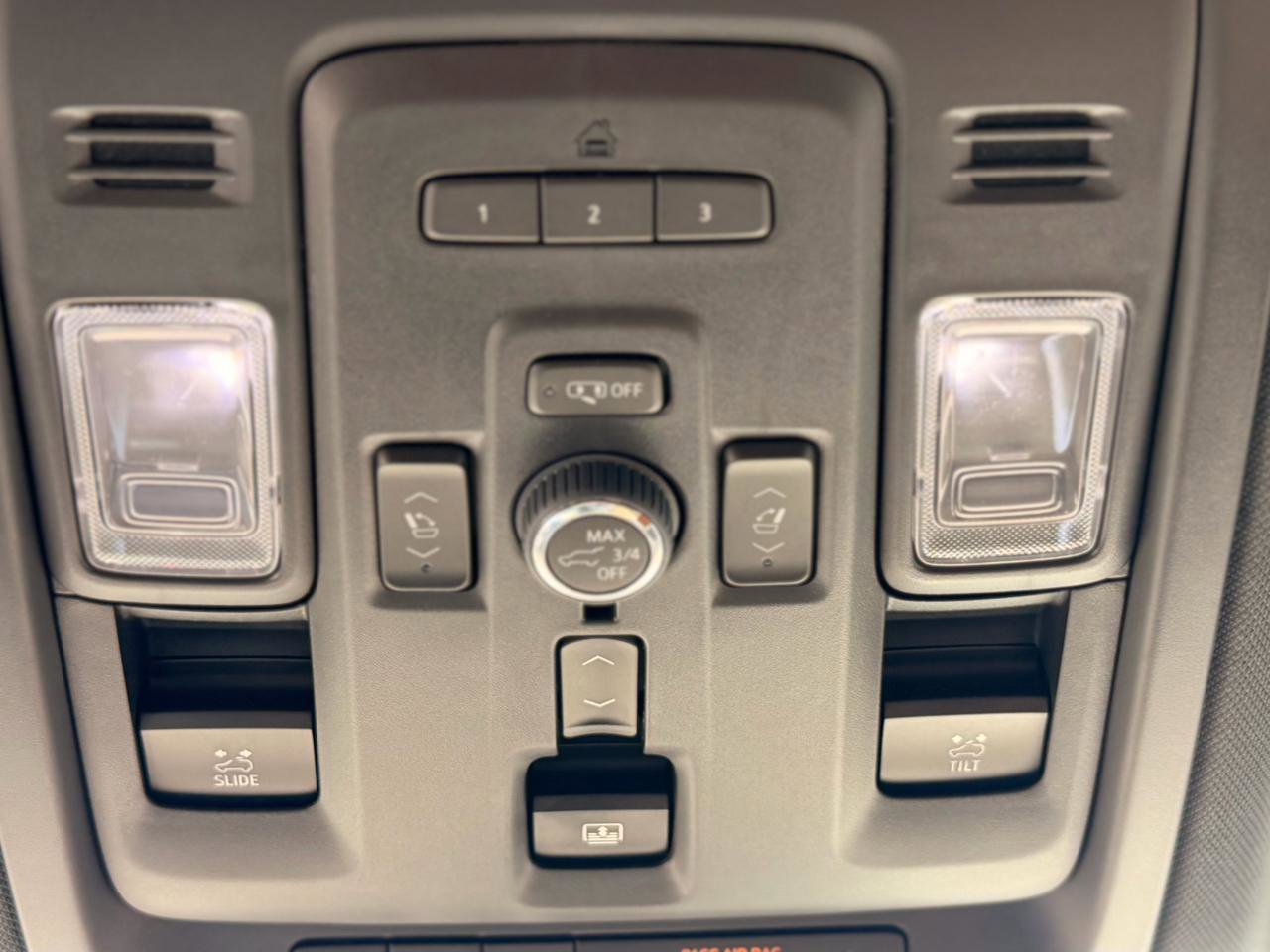 Used 2024 Chevrolet Tahoe High Country AWD/4WD image 21