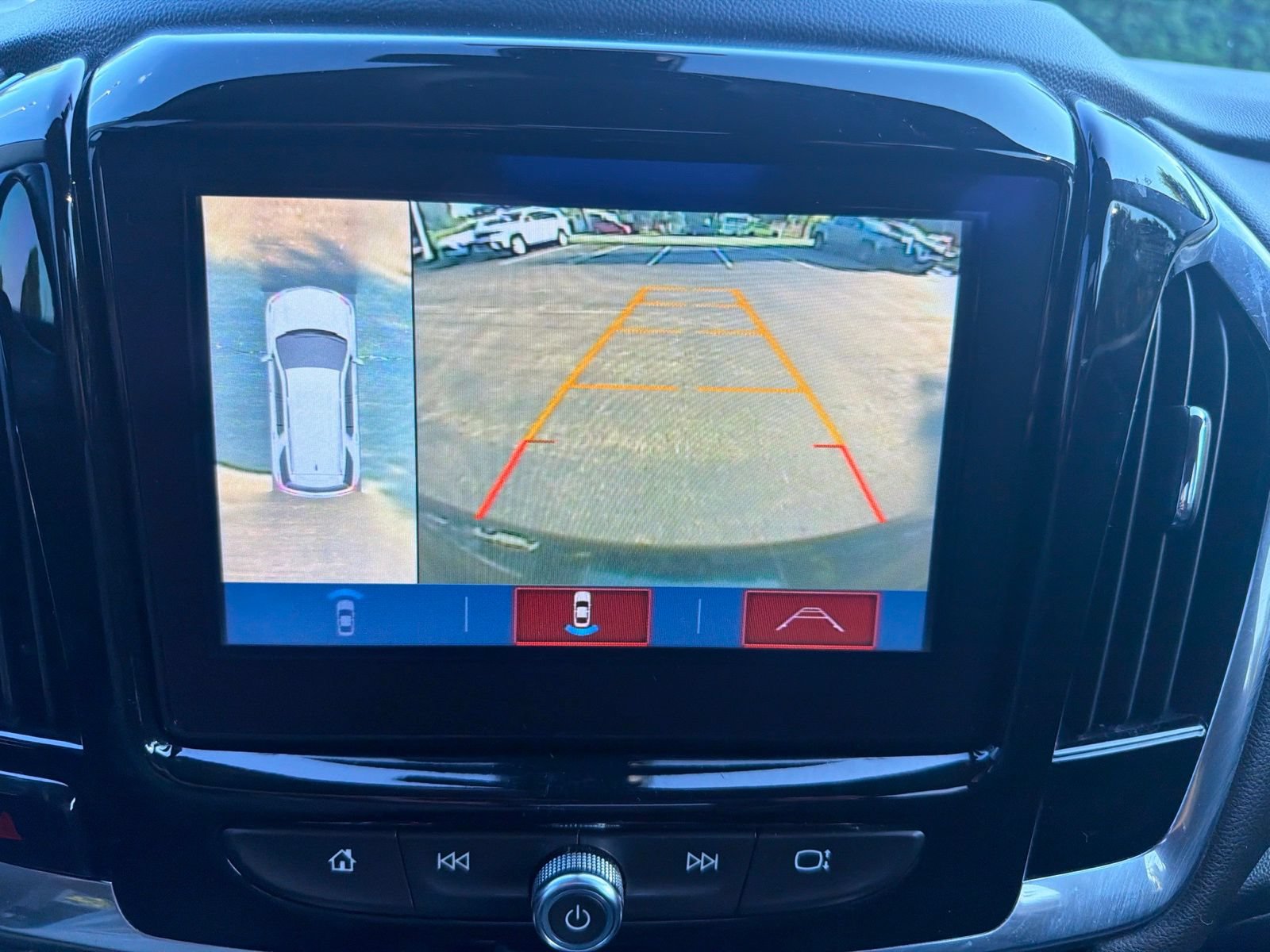 Used 2019 Chevrolet Traverse Premier w/ Redline Edition FWD image 22