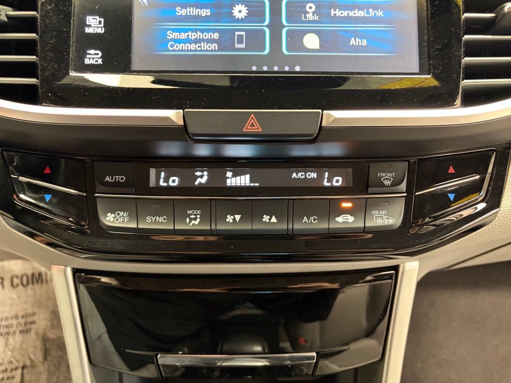 Used 2017 Honda Accord Touring image 23