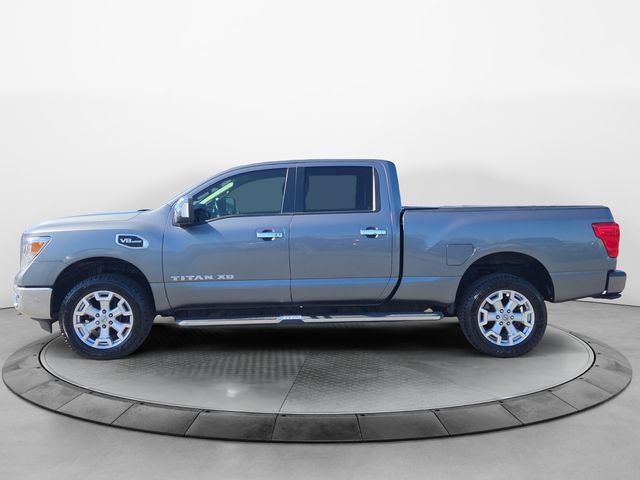 Used 2018 Nissan Titan SL image 2