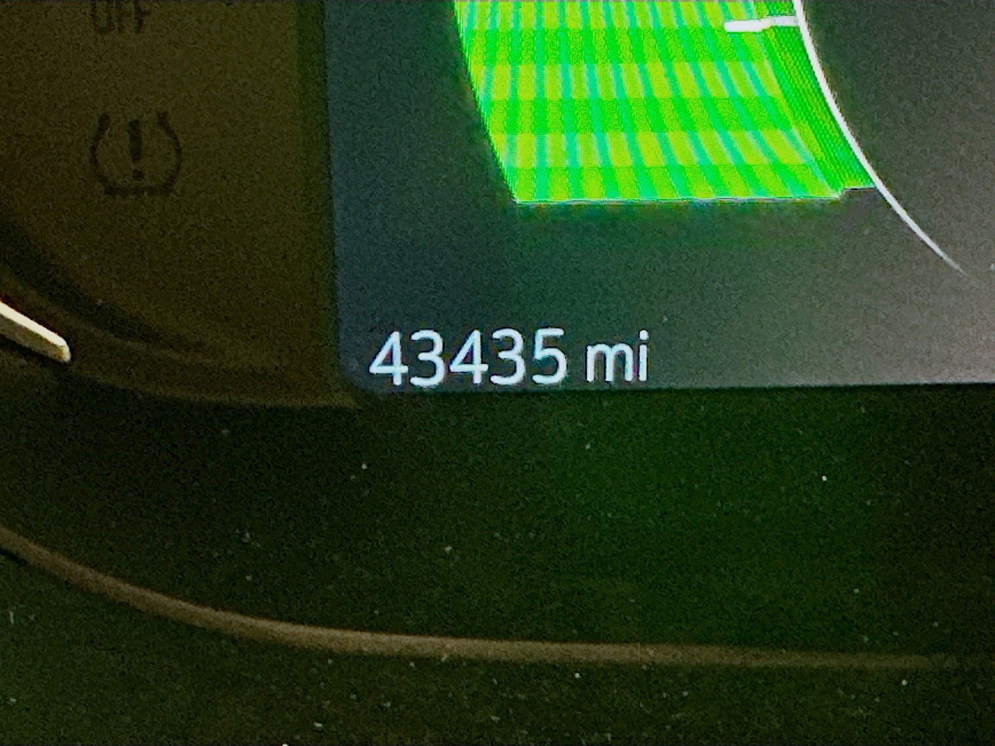 Used 2018 Chevrolet Bolt Premier w/ Driver Confidence II Package image 19