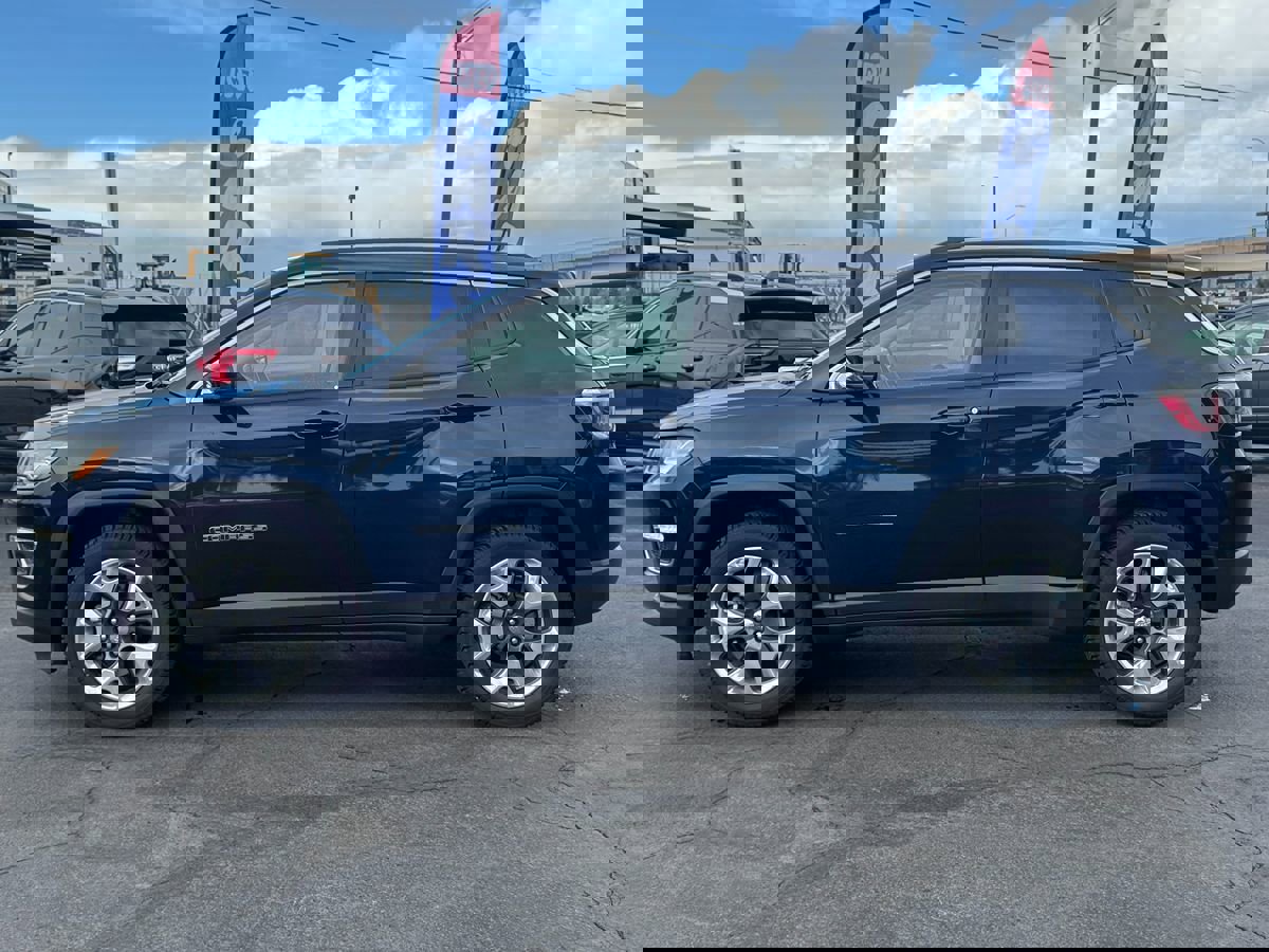 Used 2019 Jeep Compass Limited image 5