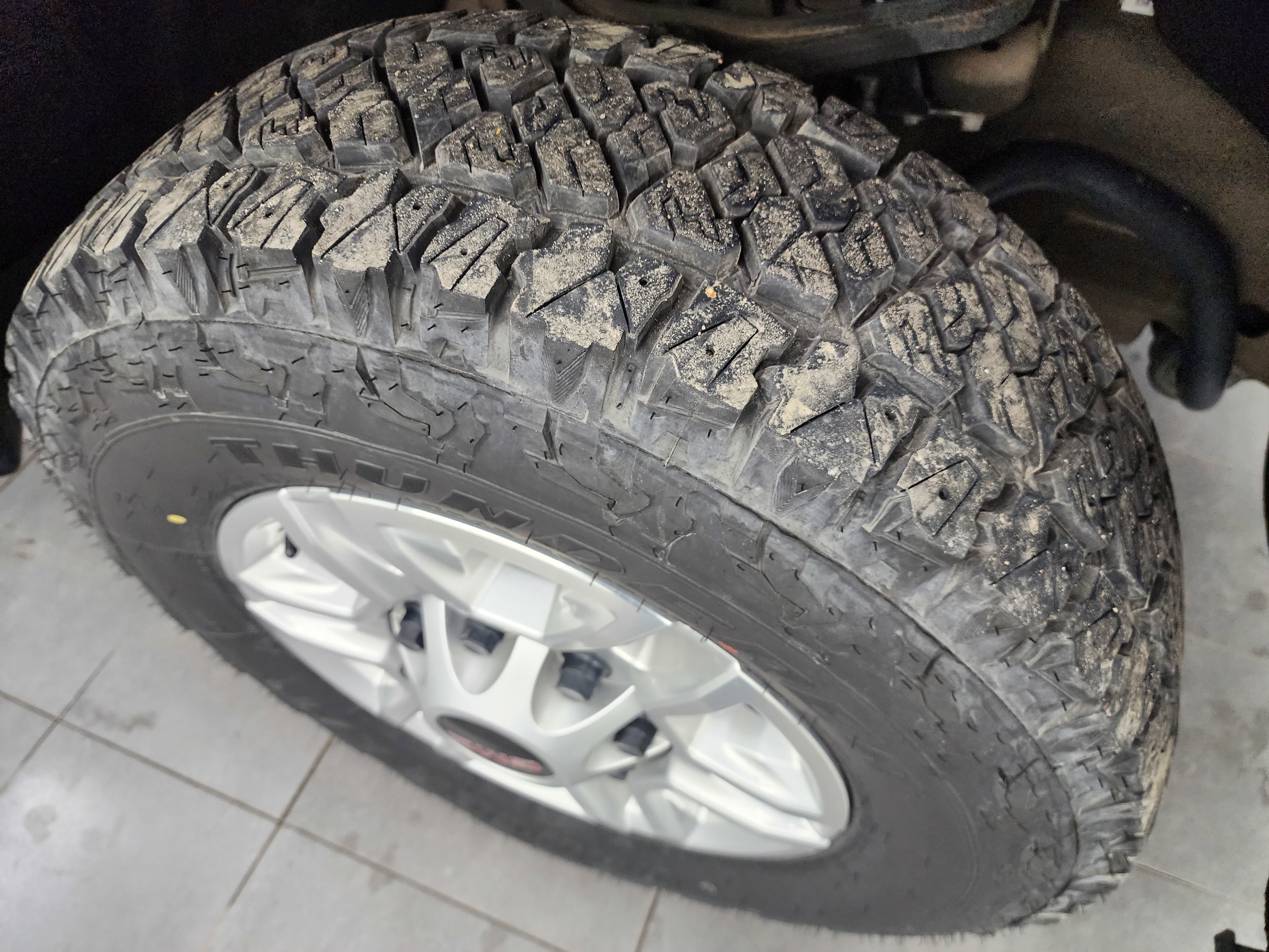 Used 2023 GMC Sierra 2500 SLE w/ SLE Convenience Package image 3