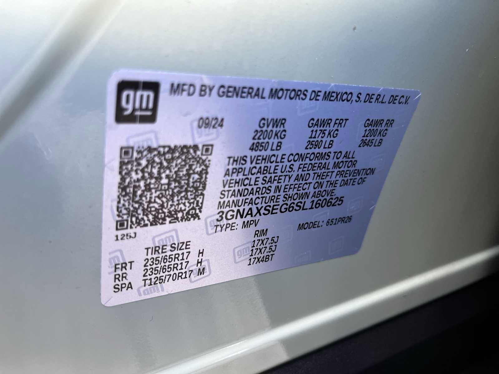 Certified 2025 Chevrolet Equinox ACTIV w/ Safety and Technology Package image 33