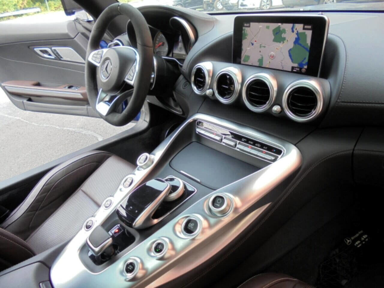 Used 2018 Mercedes-Benz AMG GT S image 9