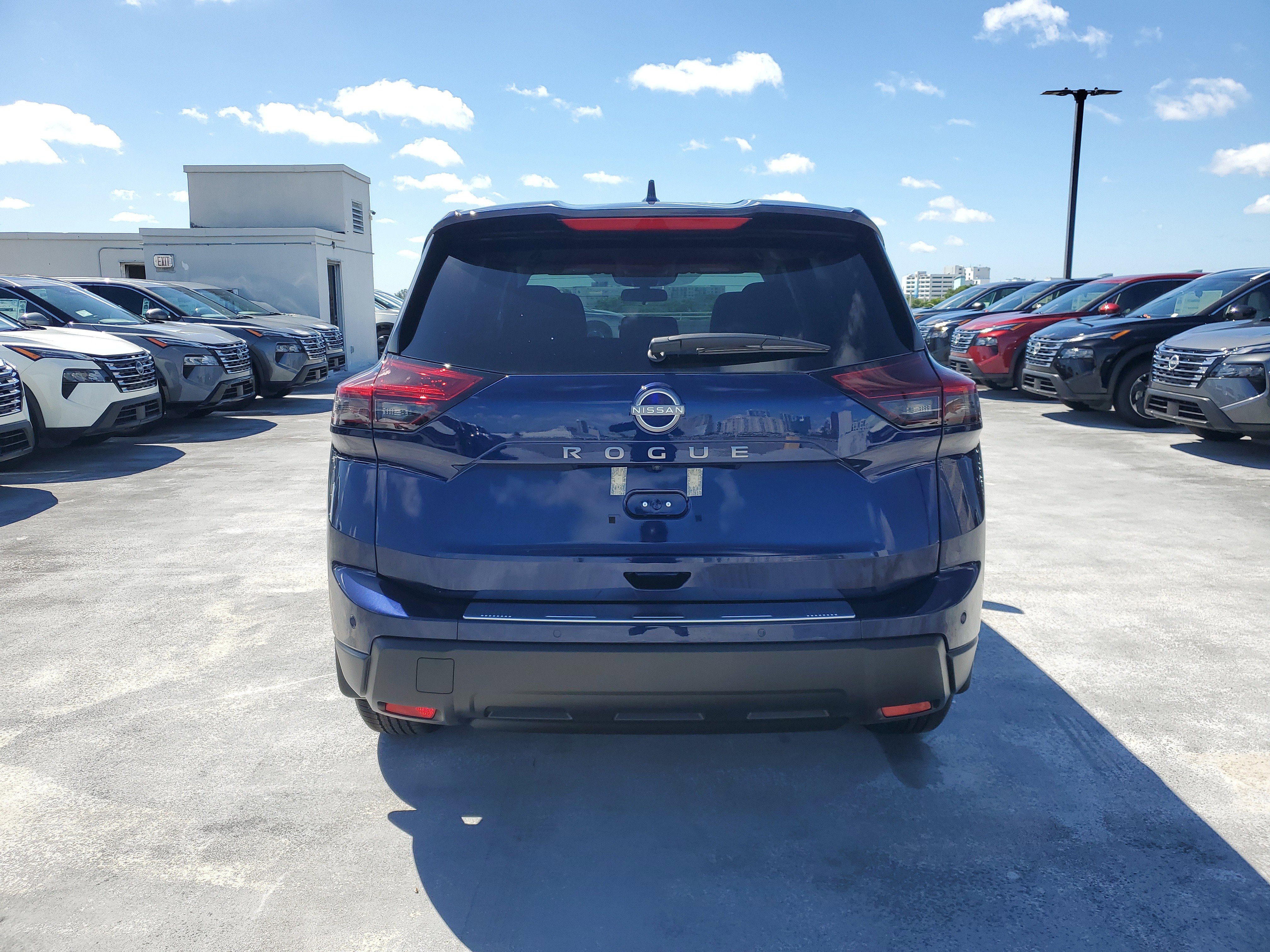 New 2026 Nissan Rogue SV image 5