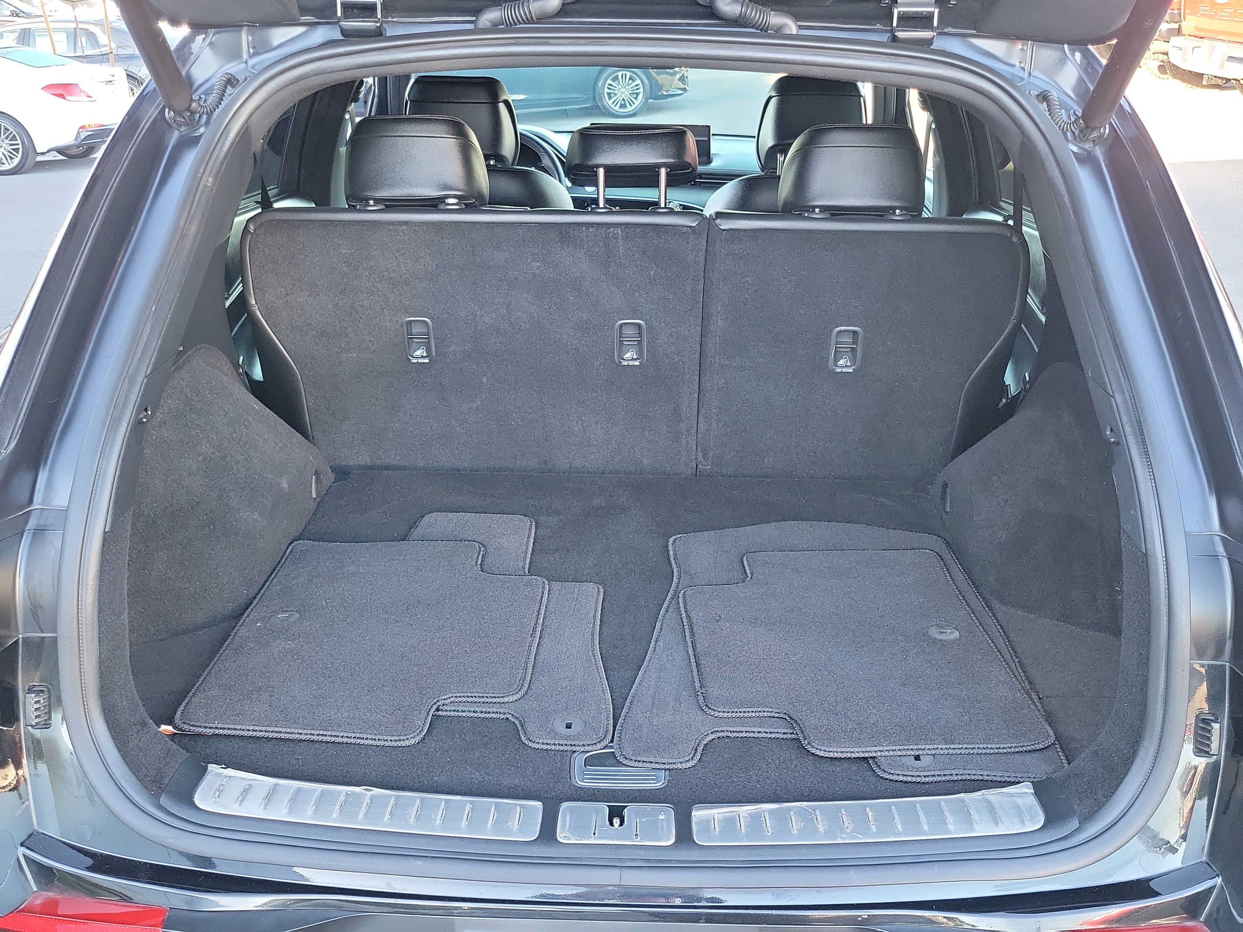 Certified 2022 Genesis GV70 2.5T w/ Sport Prestige Package image 23