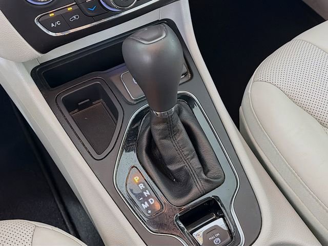 Used 2019 Jeep Cherokee Limited image 19