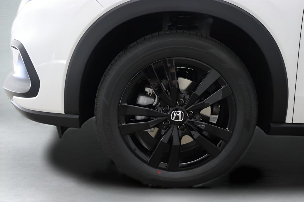 New 2027 Honda HR-V Sport image 4
