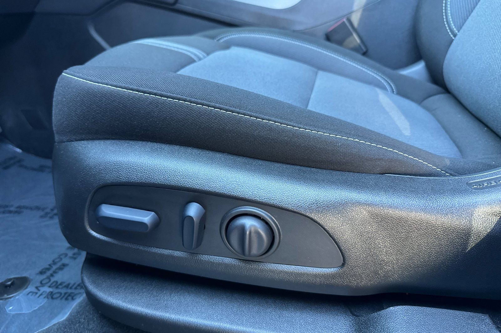 Used 2026 Chevrolet Blazer LT w/ Convenience Package image 14