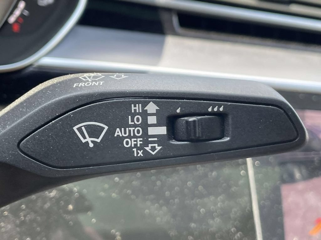 Used 2024 Audi A8 L 3.0T AWD/4WD image 38
