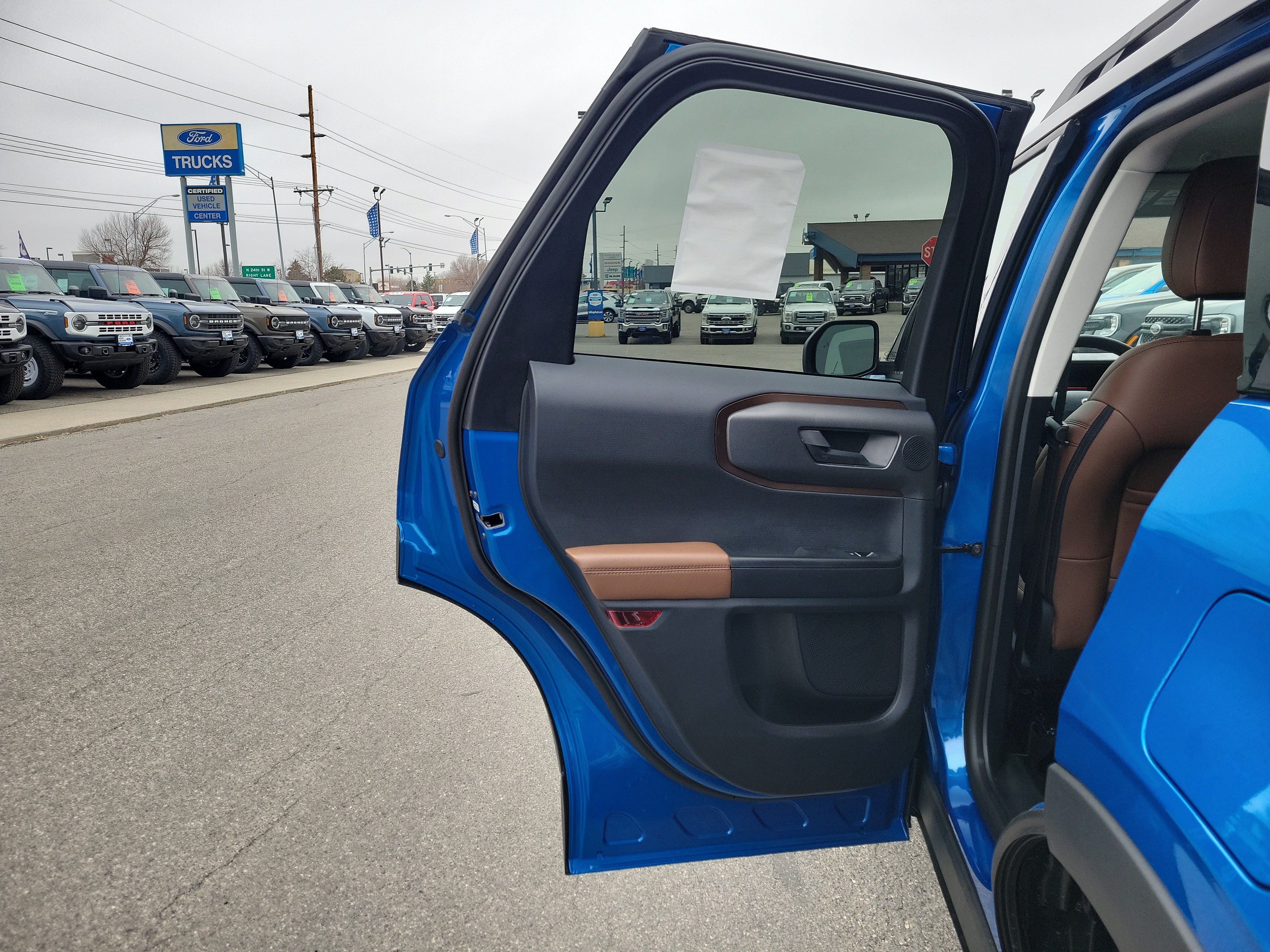 New 2026 Ford Bronco Sport Outer Banks w/ Outer Banks Tech Package+ AWD/4WD image 11