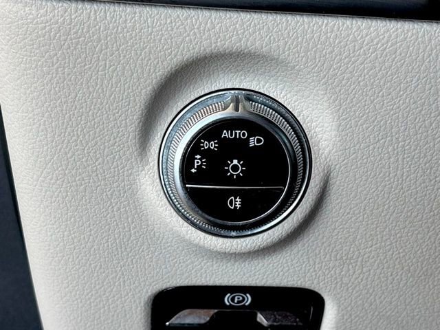 Certified 2024 Mercedes-Benz C 300 4MATIC Sedan image 21