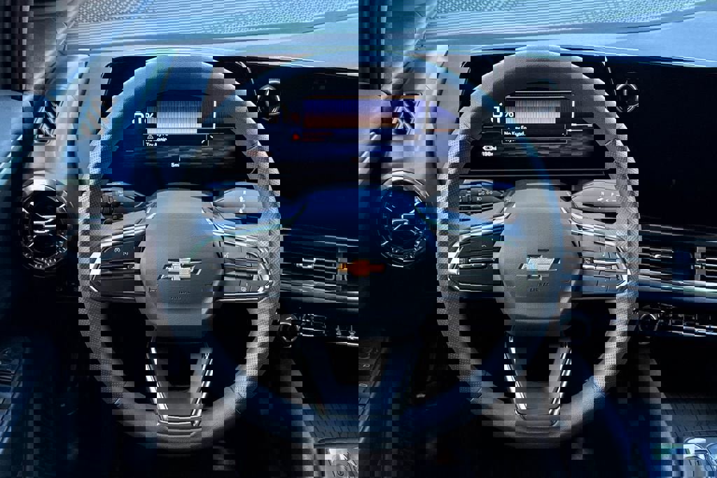 New 2026 Chevrolet Equinox EV LT w/ LPO, Blackout Package image 14