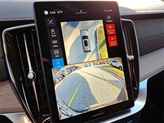 Used 2025 Volvo XC90 B6 Plus image 18