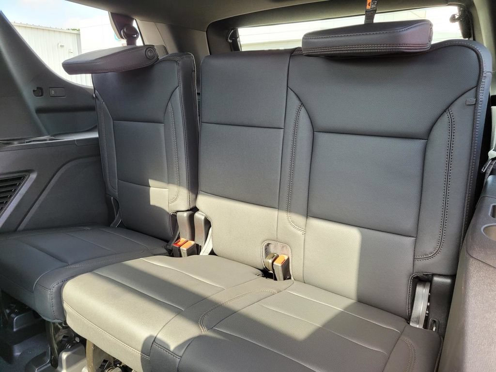 New 2026 Chevrolet Tahoe High Country AWD/4WD image 8