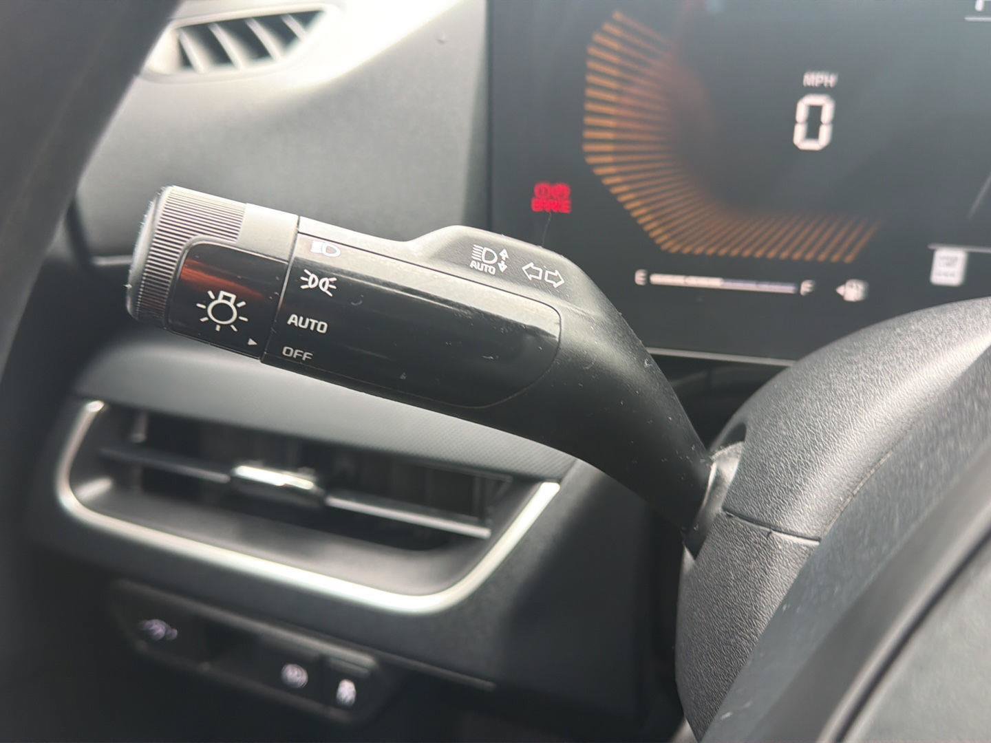 Used 2025 Kia K4 FWD image 19