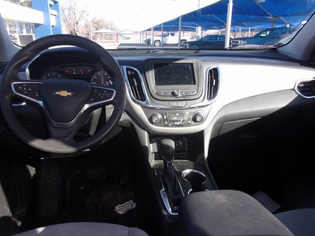 Used 2023 Chevrolet Equinox LS image 9