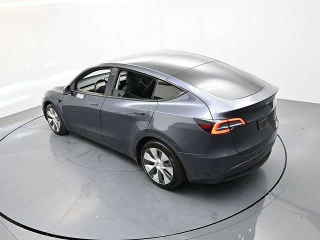 Used 2021 Tesla Model Y Long Range image 21