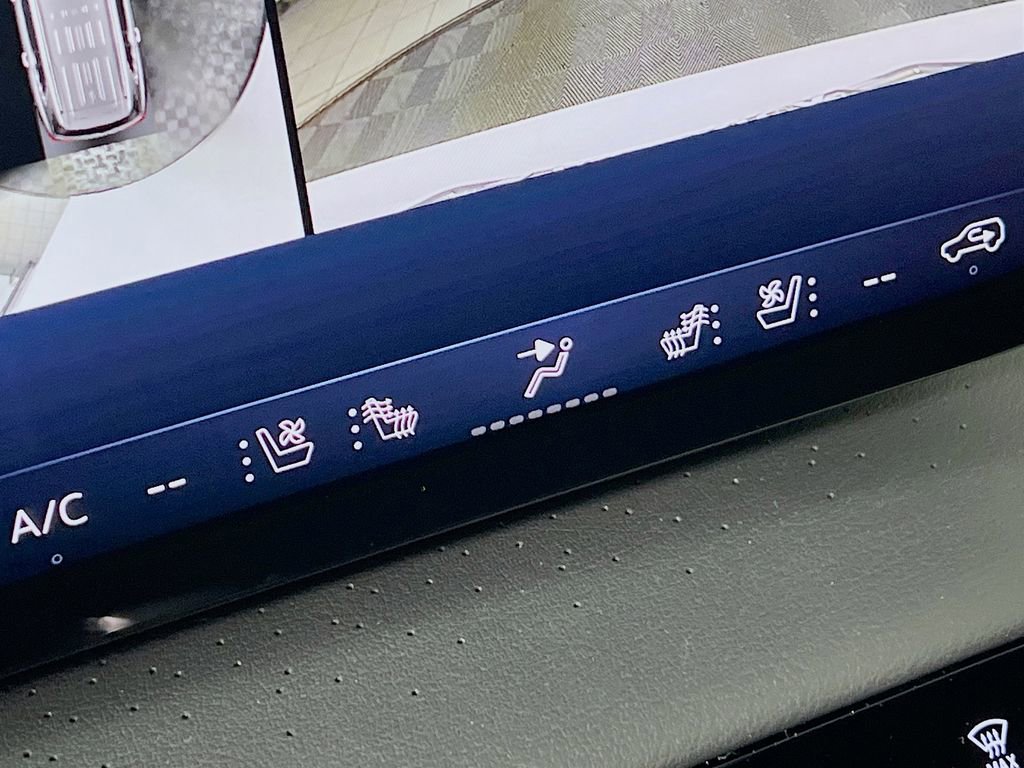 New 2026 Buick Enclave Avenir w/ Super Cruise Package image 19