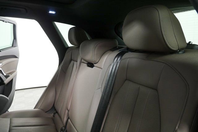 Used 2025 Audi Q5 Prestige image 21
