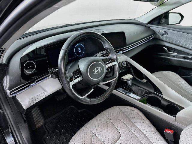 Used 2024 Hyundai Elantra Limited FWD image 22